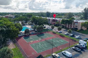 8220 SW 24th St, North Lauderdale, FL 33068 - Photo 45
