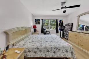 8220 SW 24th St, North Lauderdale, FL 33068 - Photo 17