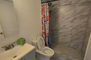926 NE 27th Ave, Hallandale Beach, FL 33009 - Photo 15