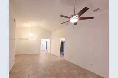 8195 Westfield Cir, Vero Beach, FL 32966 - Photo 3
