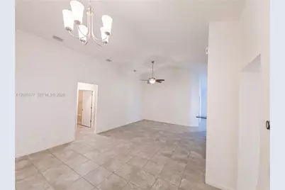 8195 Westfield Cir, Vero Beach, FL 32966 - Photo 7