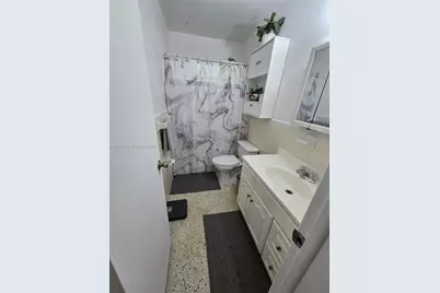 479 E 15th St #1, Hialeah, FL 33010 - Photo 5