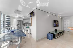 6423 Collins Ave, Miami Beach, FL 33141 - Photo 7
