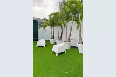 2121 SW 61st Ave, Miami, FL 33155 - Photo 11