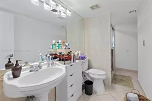 1655 NE 115th St, Miami, FL 33181 - Photo 15