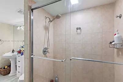 1655 NE 115th St #9B, Miami, FL 33181 - Photo 11
