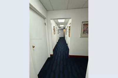 410 W 41st St #400, Miami Beach, FL 33140 - Photo 9