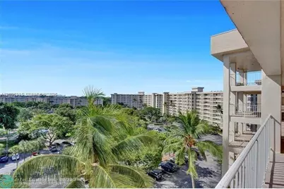 2661 S Course Dr #804, Pompano Beach, FL 33069 - Photo 3