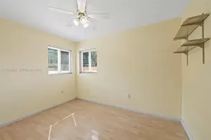 3711 SW 39th Ave, West Park, FL 33023 - Photo 15
