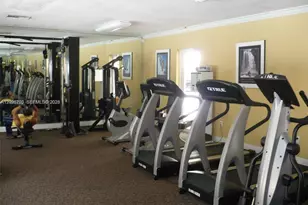 1800 Sans Souci Blvd, North Miami, FL 33181 - Photo 27