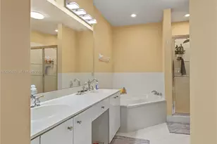 5657 NW 113th Ave, Doral, FL 33178 - Photo 11