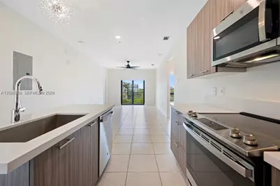 8301 NW 41st St #B-401, Doral, FL 33166 - Photo 3
