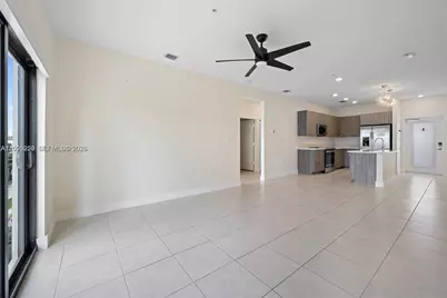8301 NW 41st St #B-401, Doral, FL 33166 - Photo 7