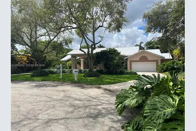 18032 SW 82nd Ct, Palmetto Bay, FL 33157 - Photo 3