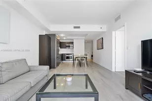 45 SW 9th St, Miami, FL 33130 - Photo 7