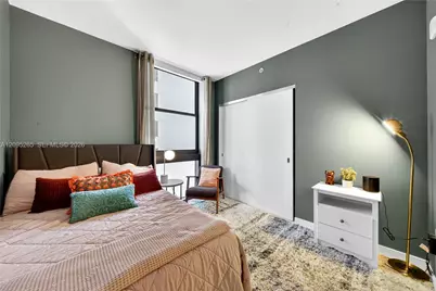 1010 Brickell Ave #2905, Miami, FL 33131 - Photo 17