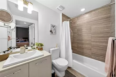1010 Brickell Ave #2905, Miami, FL 33131 - Photo 25