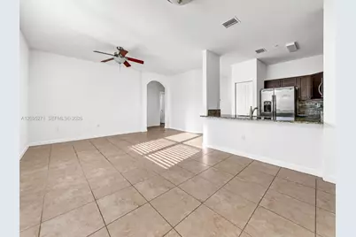 134 SE 28th Ter #20, Homestead, FL 33033 - Photo 5