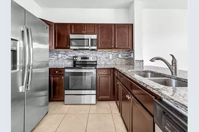 134 SE 28th Ter #20, Homestead, FL 33033 - Photo 9