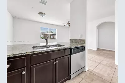 134 SE 28th Ter #20, Homestead, FL 33033 - Photo 3