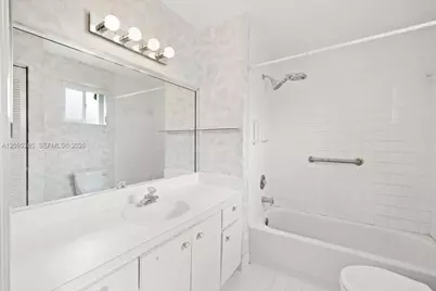 3554 W 80th St #202, Hialeah, FL 33018 - Photo 15