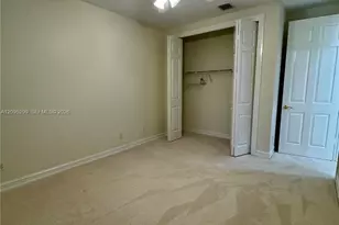 11051 Canary Island Ct, Plantation, FL 33324 - Photo 15
