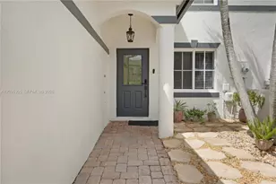12913 SW 49th Ct, Miramar, FL 33027 - Photo 3