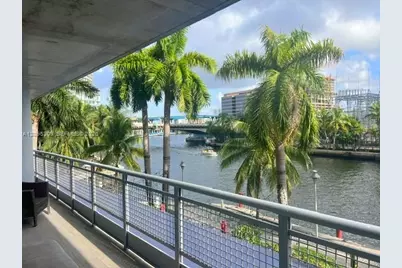 690 SW 1st Ct #305, Miami, FL 33130 - Photo 3