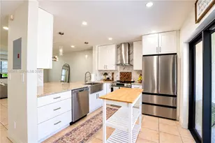 1046 NW 107th Ave, Pembroke Pines, FL 33026 - Photo 5