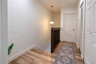 1046 NW 107th Ave, Pembroke Pines, FL 33026 - Photo 19