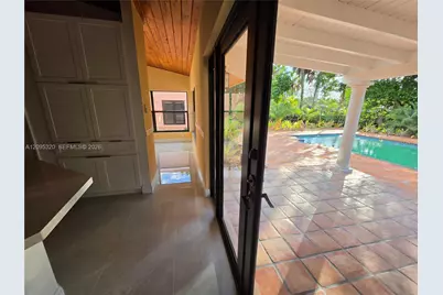 10204 SW 96th Ct, Miami, FL 33176 - Photo 19