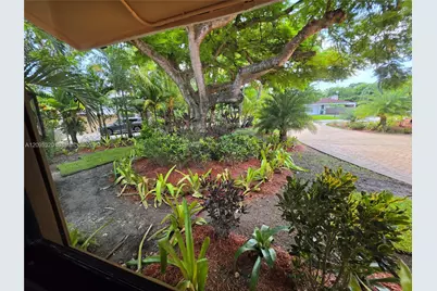 10204 SW 96th Ct, Miami, FL 33176 - Photo 45