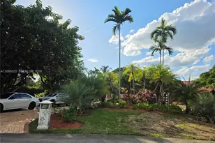 10204 SW 96th Ct, Miami, FL 33176 - Photo 5