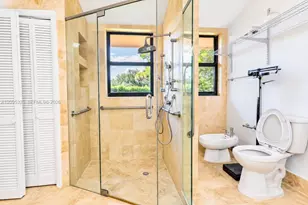 10204 SW 96th Ct, Miami, FL 33176 - Photo 15