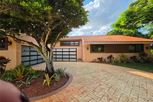 10204 SW 96th Ct, Miami, FL 33176 - Photo 3