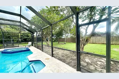 1771 NW 17th St, Homestead, FL 33030 - Photo 11