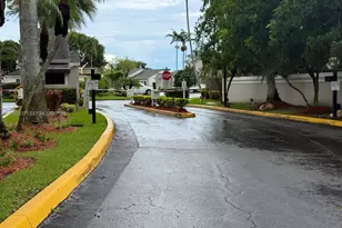 5764 NW 98th Ct, Doral, FL 33178 - Photo 21