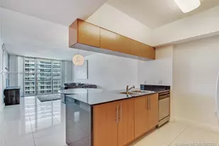 1750 N Bayshore Dr, Miami, FL 33132 - Photo 11