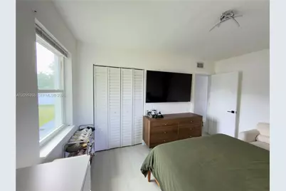 11720 NW 5th Ave, Miami, FL 33168 - Photo 9