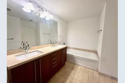 1111 SW 1st Ave #2623, Miami, FL 33130 - Photo 9