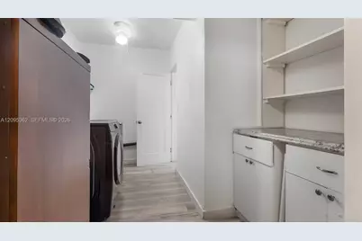 19710 SW 114th Pl, Miami, FL 33157 - Photo 15