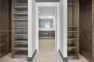 488 NE 18th St, Miami, FL 33132 - Photo 17