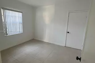570 NW 41st St, Miami, FL 33127 - Photo 11