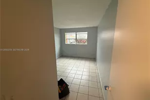 3710 NW 21st St, Lauderdale Lakes, FL 33311 - Photo 5