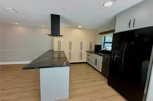 9900 NW 52nd Terrace, Doral, FL 33178 - Photo 13