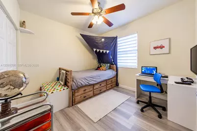 8837 NW 102nd Ct, Doral, FL 33178 - Photo 15
