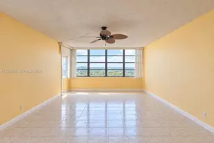 1351 NE Miami Gardens Dr, Miami, FL 33179 - Photo 9