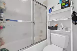 20335 W Country Club Dr, Aventura, FL 33180 - Photo 23