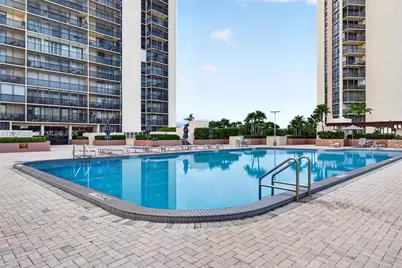 20335 W Country Club Dr #1402, Aventura, FL 33180 - Photo 35