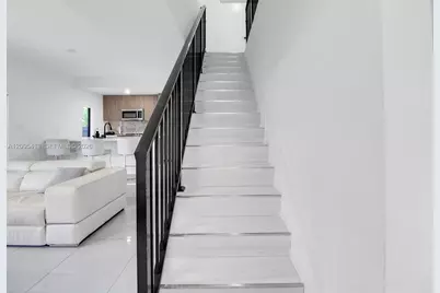 320 NW 13th Ct #320, Florida City, FL 33034 - Photo 13